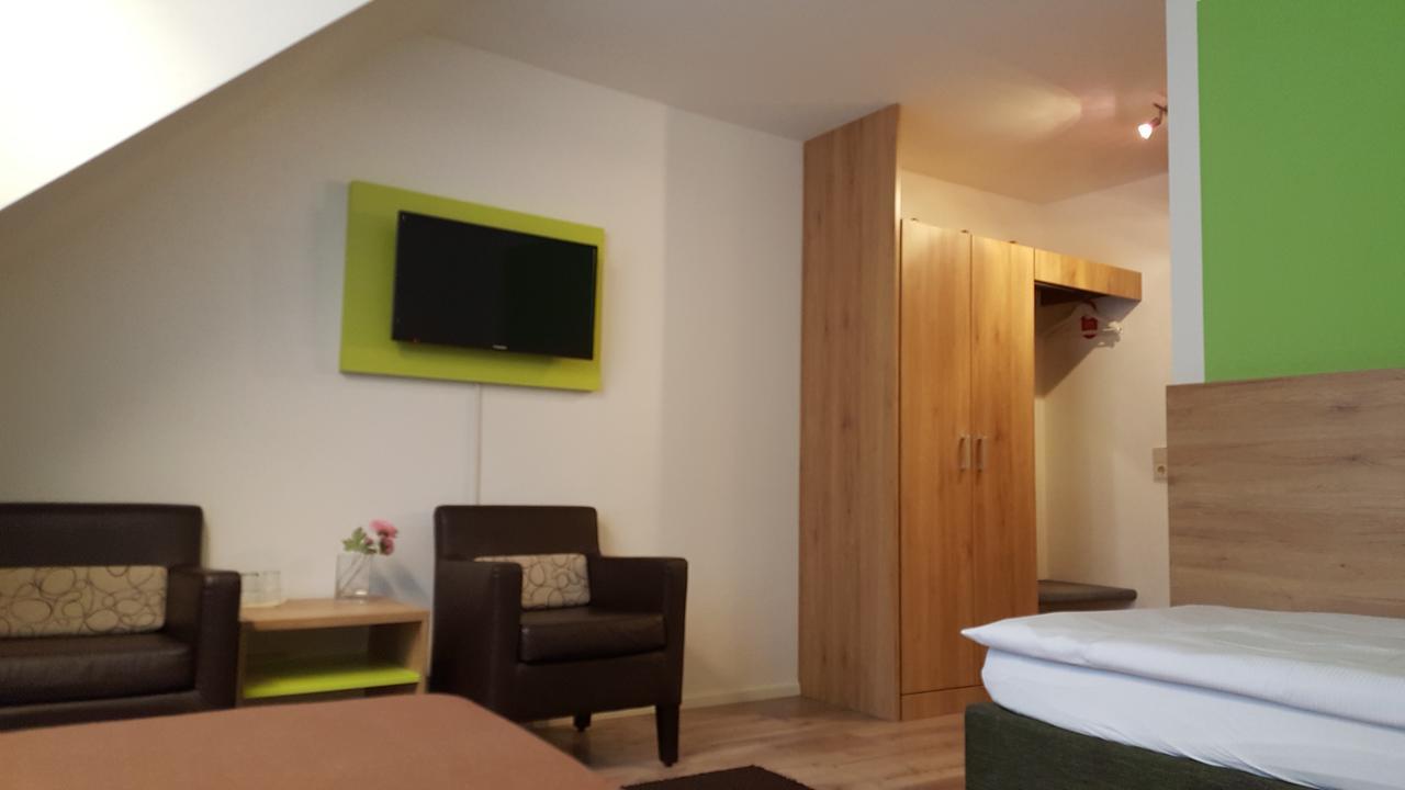 Gaestehaus Ruh - Non-Smoking Fribourg im Breisgau Extérieur photo