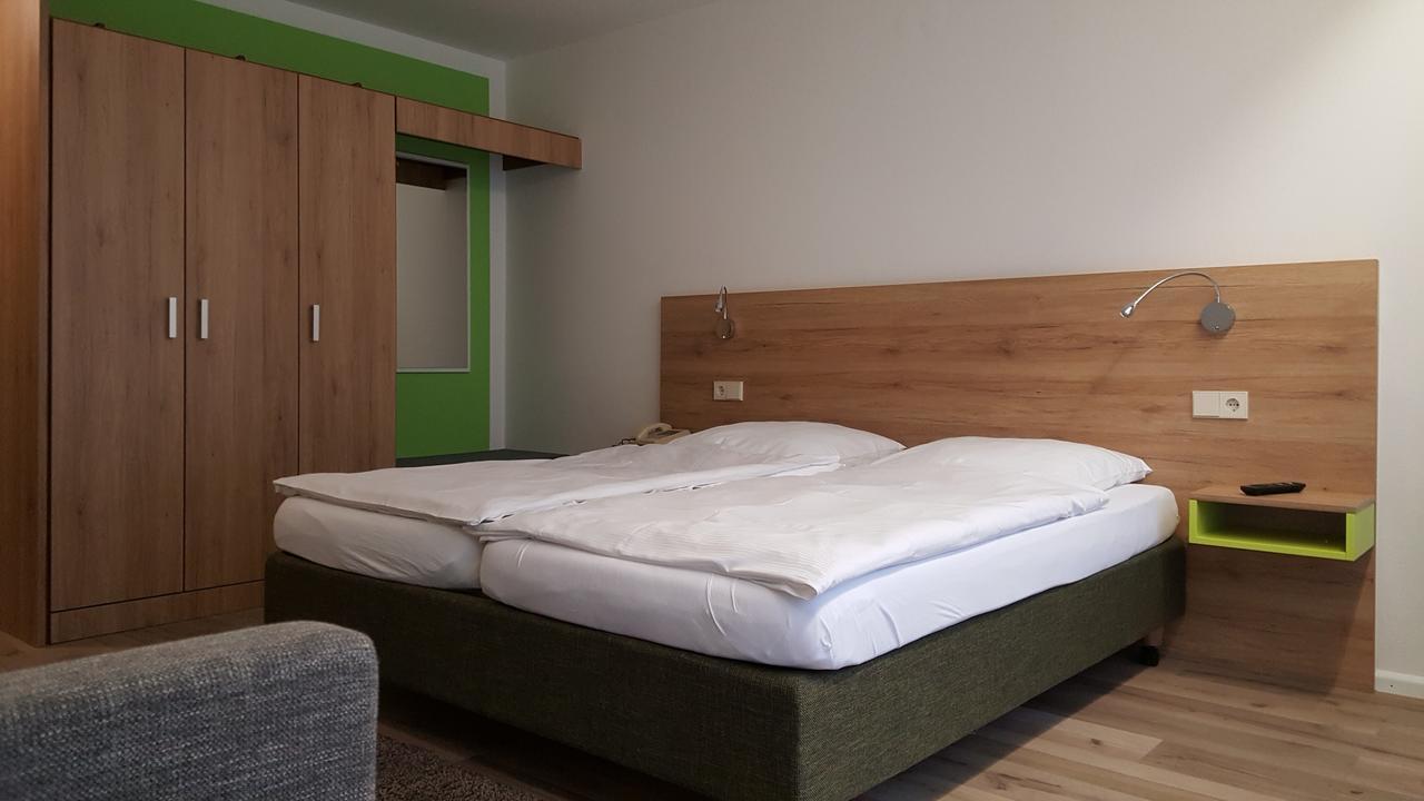 Gaestehaus Ruh - Non-Smoking Fribourg im Breisgau Extérieur photo